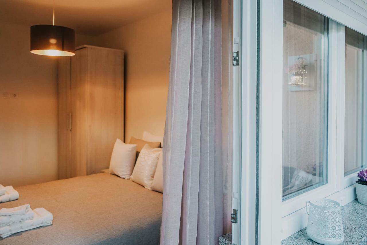 Apartman Bacchus Pula Exterior photo